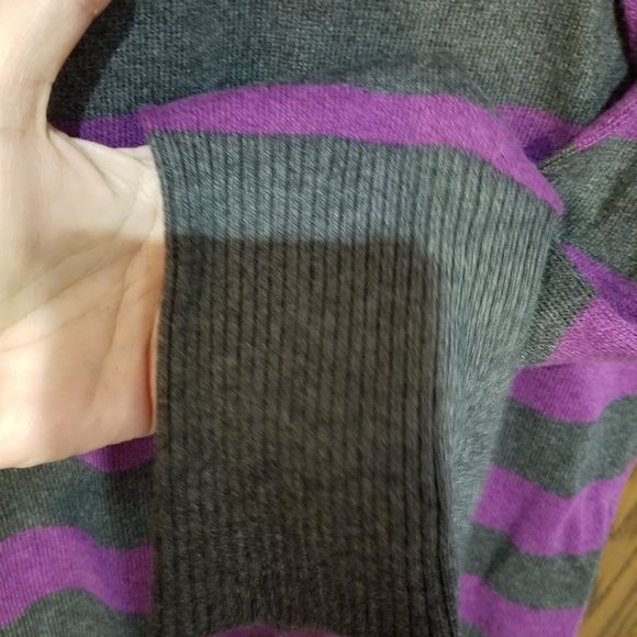 Liz Claiborne Xlg sweater - Picture 4 of 7